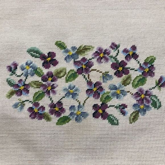 Vintage Handmade Cross Stitch Sewing Crochet Decoration - Picture 2 of 7